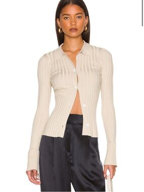 Women’s Slim Ribbed Button-Down Shirt in Cream